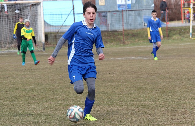 发球违规频 发球违规频